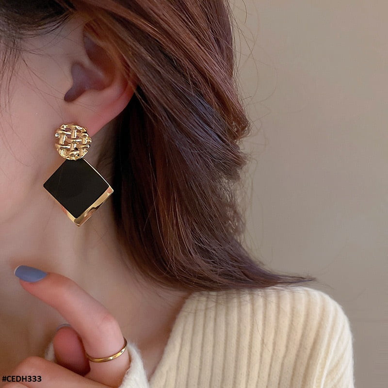 CEDH333 ZCD Square Ear Drop Earrings Pair - CEDH