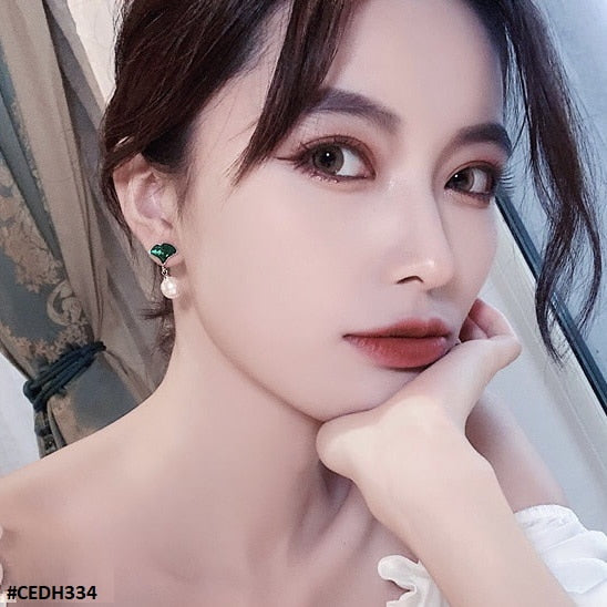 CEDH334 ZCD Pearl Ear Drop Earrings Pair - CEDH