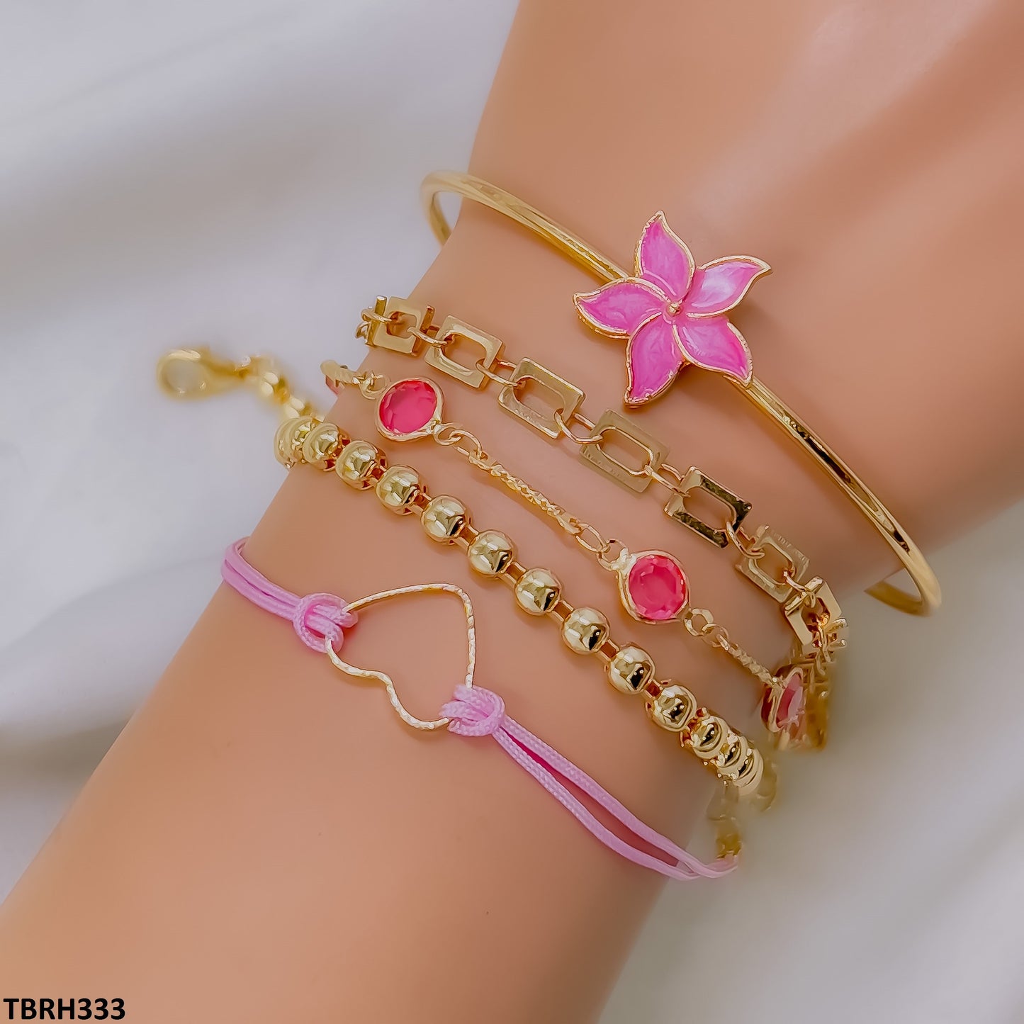 TBRH333 YYE Flower/Heart/ Circle Bracelet Set - CBRH