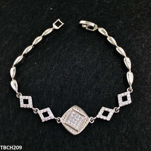TBCH209 REP Rhombus Hand Bracelet Openable - CBCH