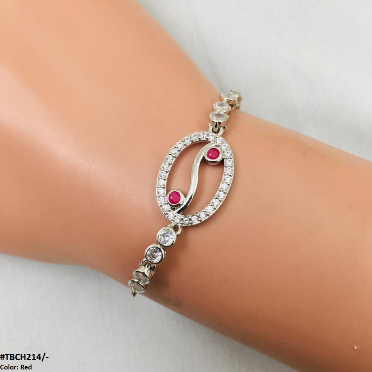 TBCH214 REP Oval Hand Bracelet Openable - CBCH