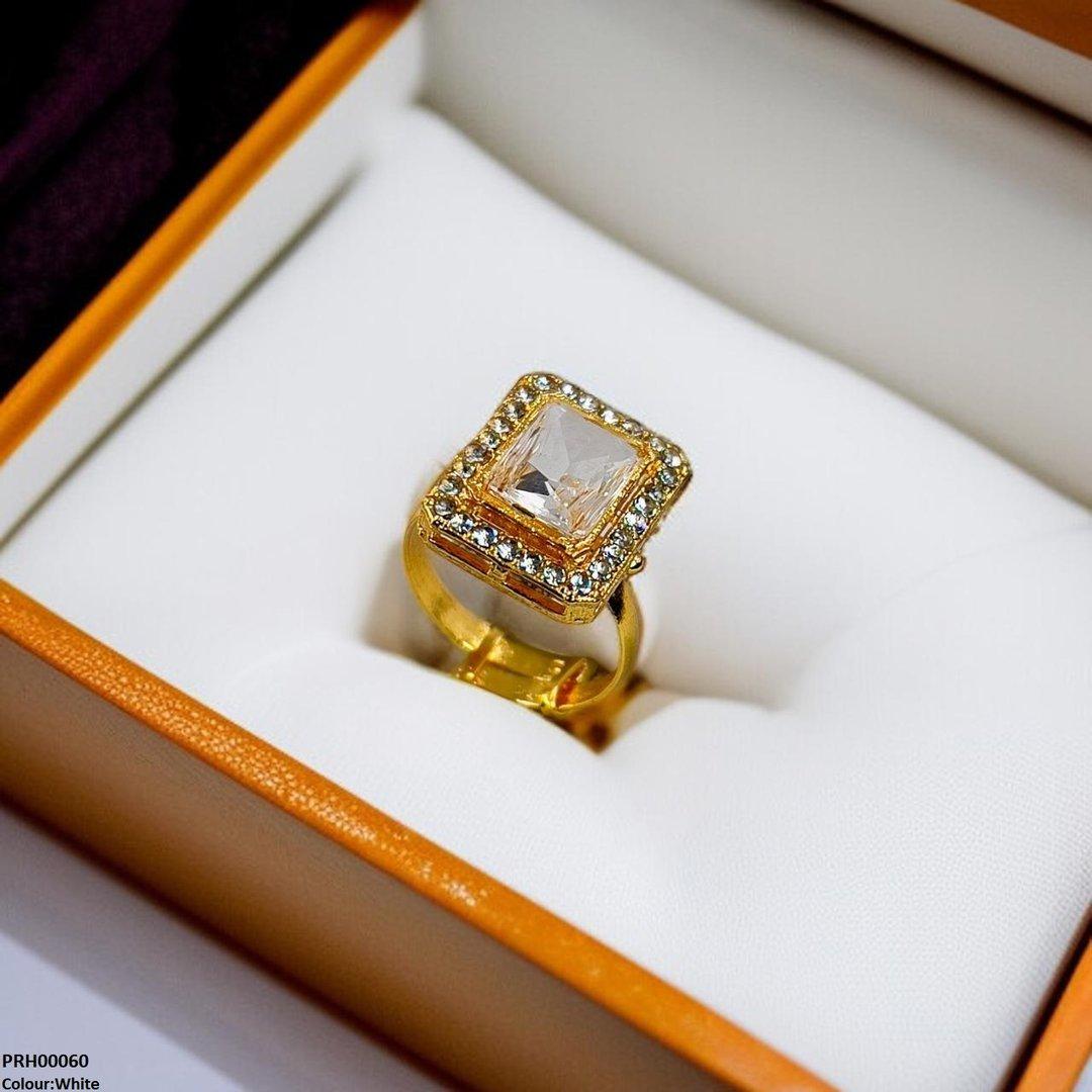 H00060 FRN Square Stone Ring Adjustable - PRH