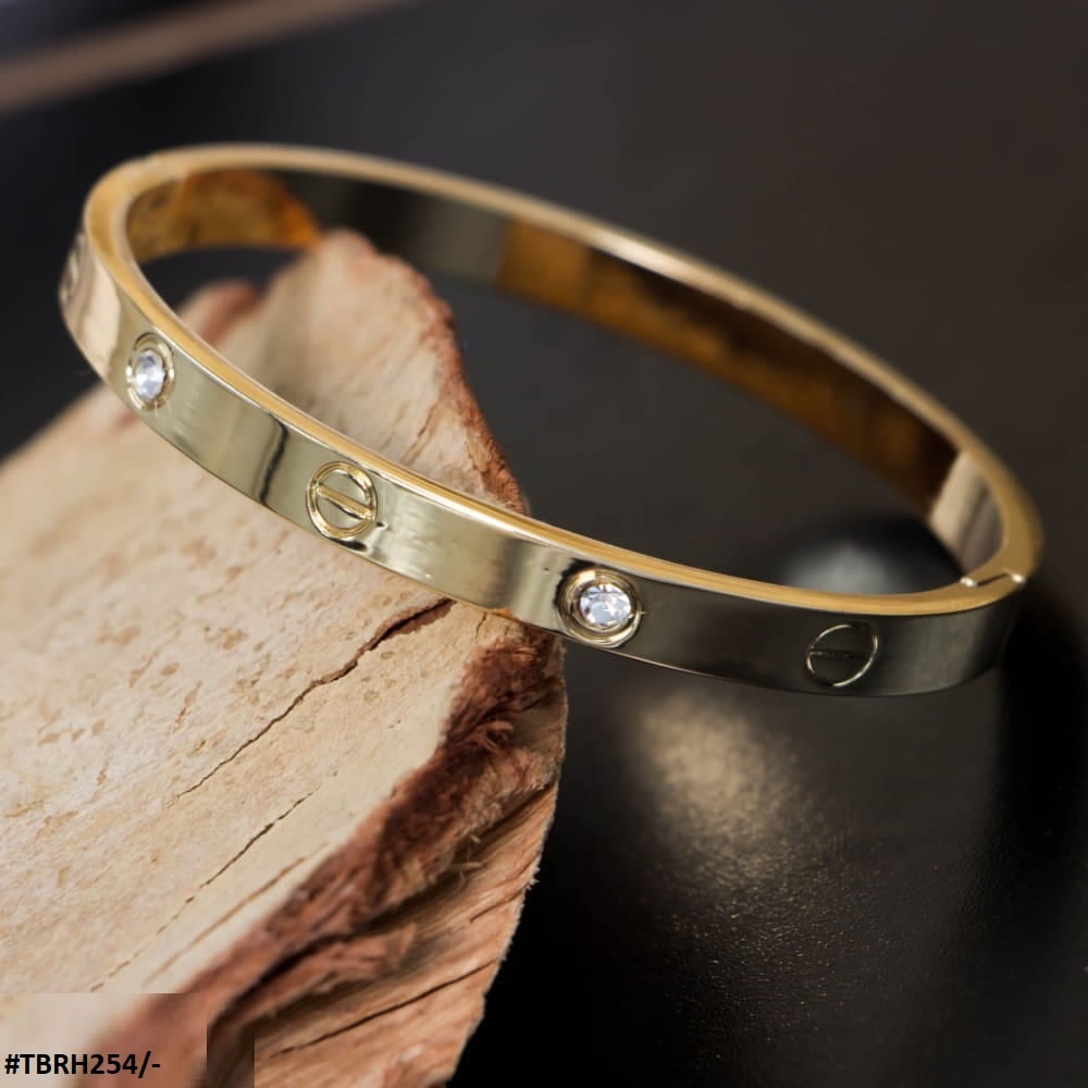 RH254 XHU Imp Hand Bracelet Openable