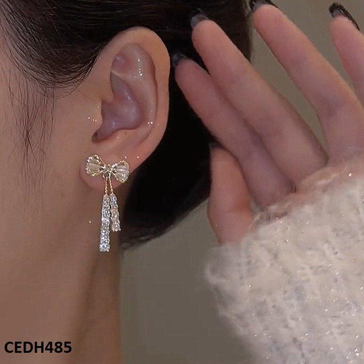 DH485 LSH Imp Bow Shape Earrings