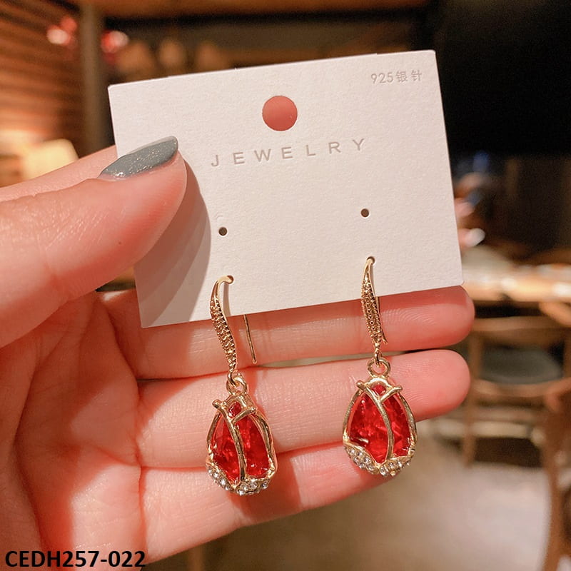 CEDH257 ZHL Tear Leaf Drop Earrings Pair - CEDH
