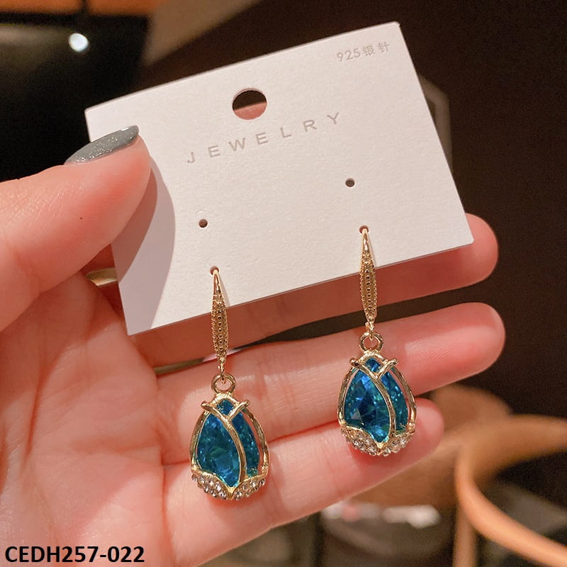 CEDH257 ZHL Tear Leaf Drop Earrings Pair - CEDH