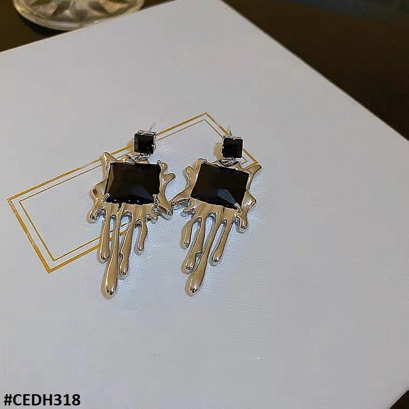 CEDH318 ZHL Melting Square by Square Drop Earring Pair - CEDH
