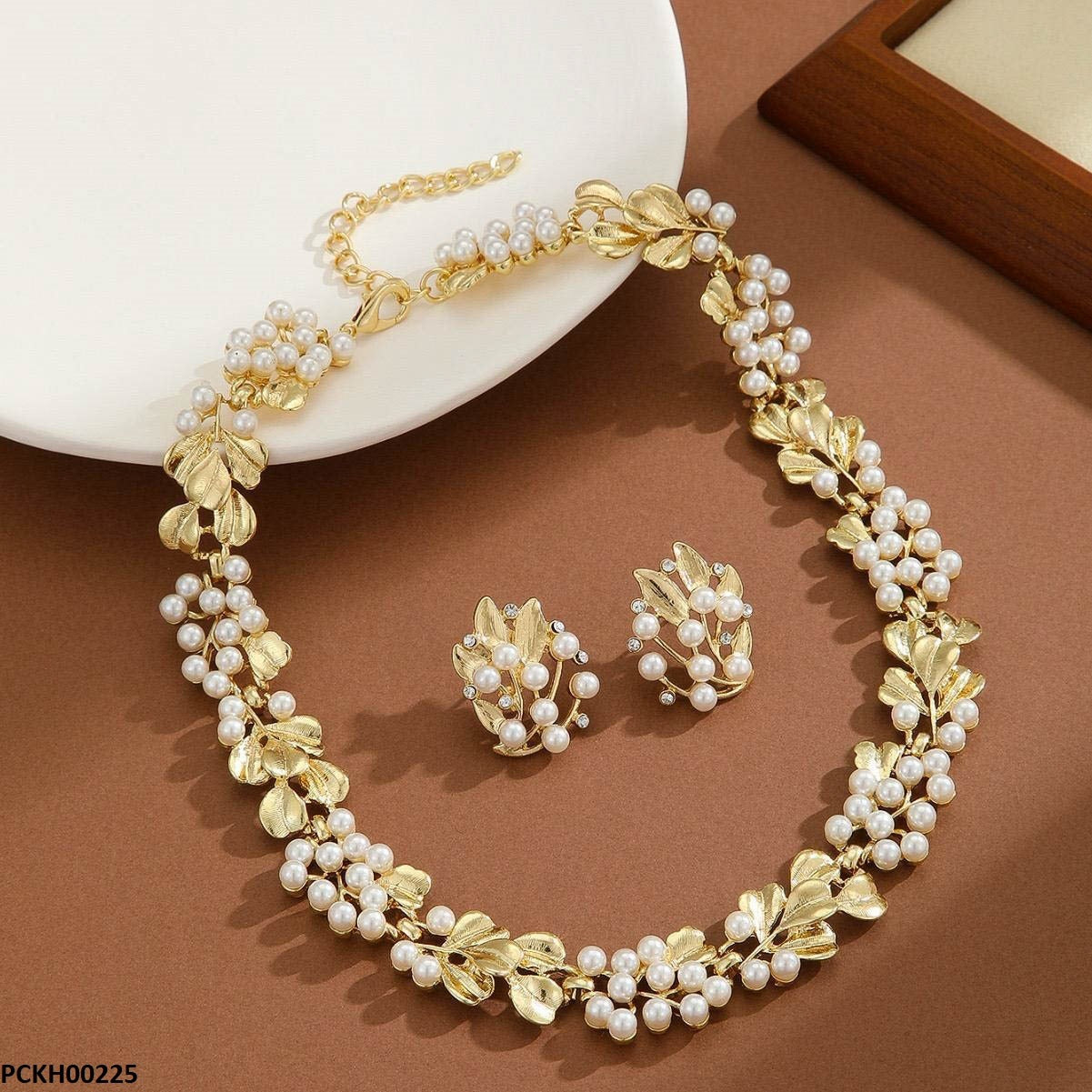PCKH00225 SDQ Pearl Leaf Choker Set - PCKH