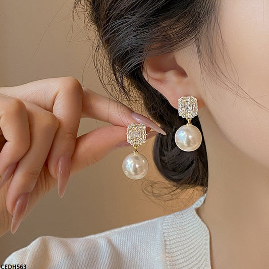 CEDH563 HJF Round Pearl Drop Earrings  - CEDH