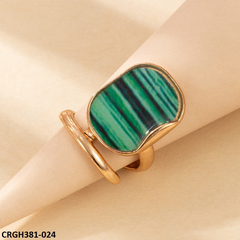 CRGH381 YYE Cushion Green Painted Ring Sze 8 - CRGH