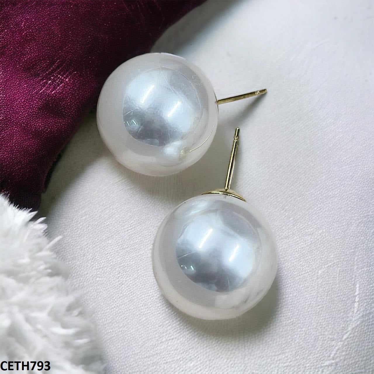 CETH793 RHJ Round Pearl Tops Pair - CETH