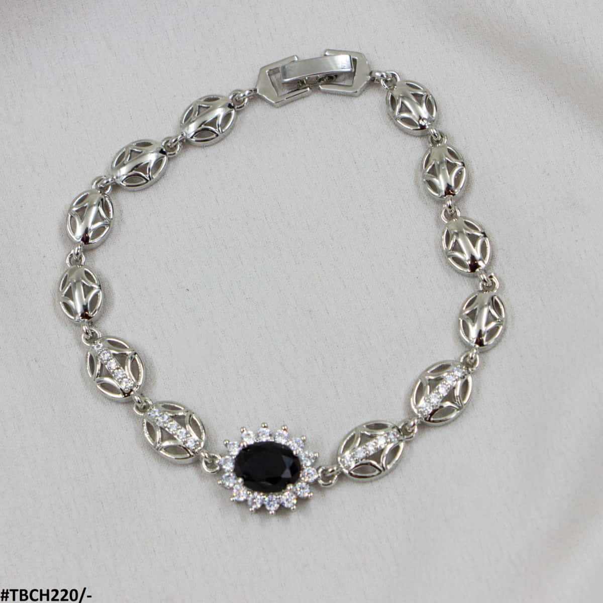 TBCH220 REP Oval/Flower Hand Bracelet Openable - CBCH