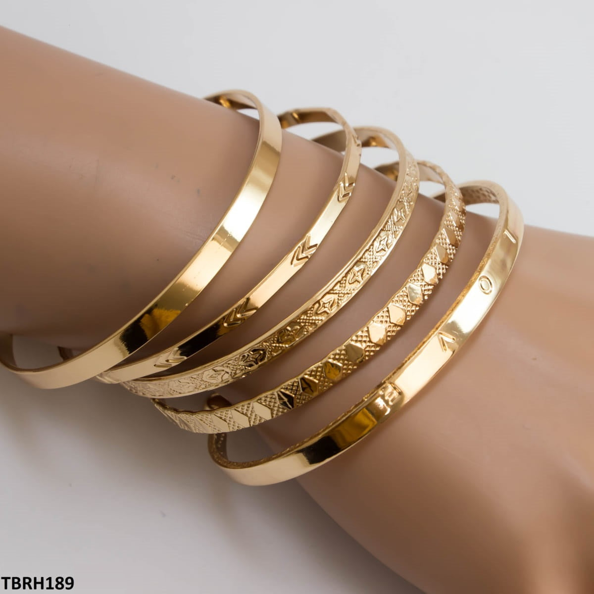 TBRH189 CHN 6 Pcs Imported Hand Bracelet - CBRH