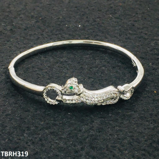 TBRH319 GXN Fox Hand Bracelet Openable - TBRH