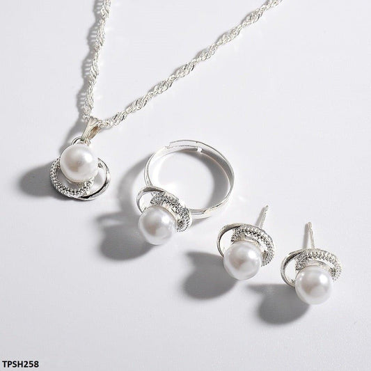 SH258 QWN Pearl Pendant Set