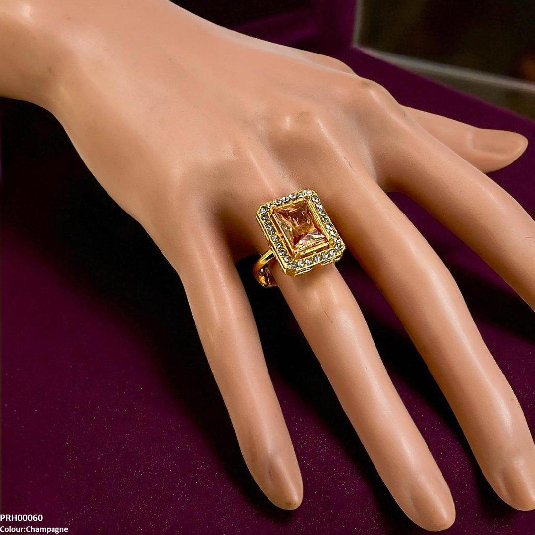 H00060 FRN Square Stone Ring Adjustable - PRH