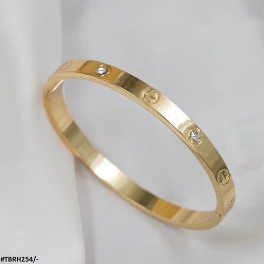 RH254 XHU Imp Hand Bracelet Openable