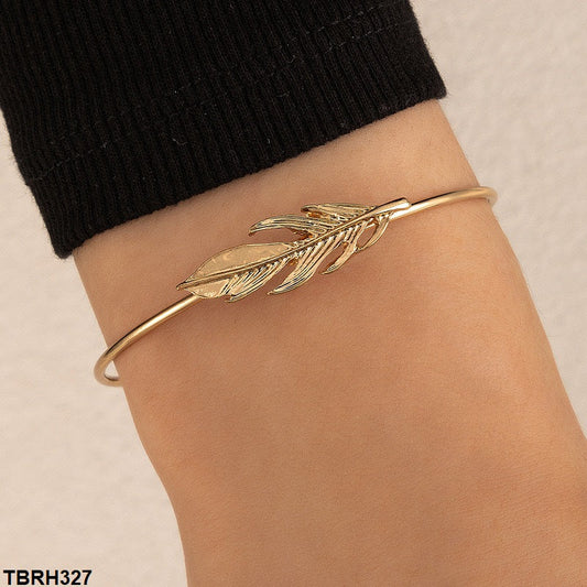 RH327 YYE Leaf Bracelet