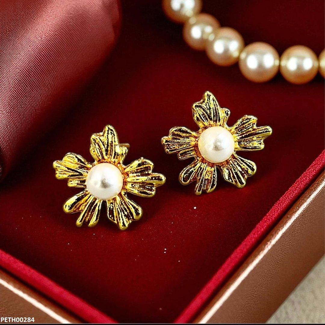 TH00284 SDQ Pearl Flower Tops Pair - PETH