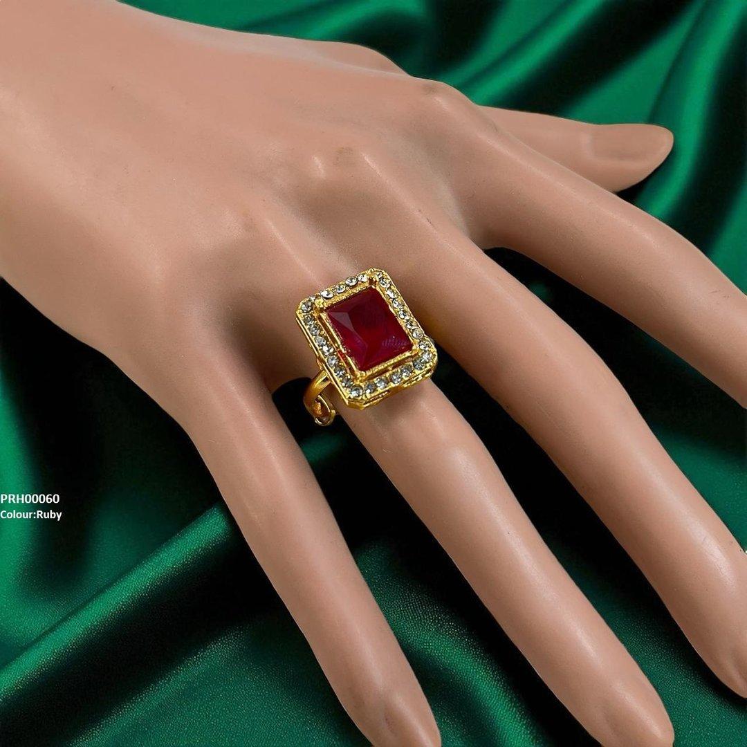 H00060 FRN Square Stone Ring Adjustable - PRH